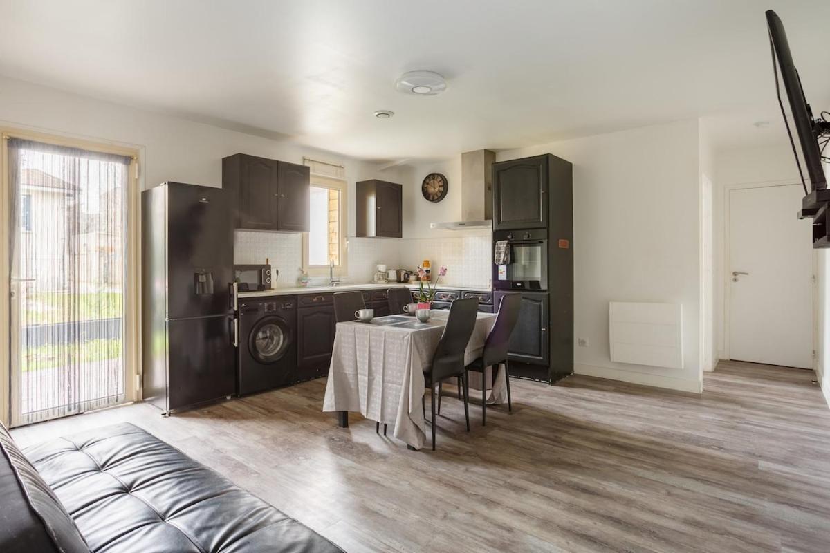 L'Escapade Parisienne Apartment Aulnay-sous-Bois Bagian luar foto